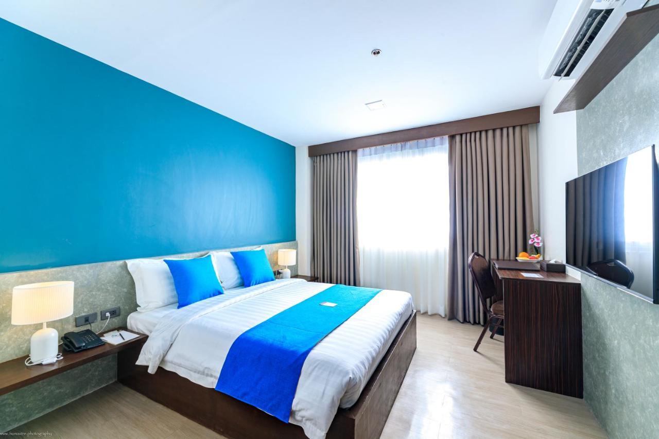 Fynn Boutique Hotel Bacoor Extérieur photo